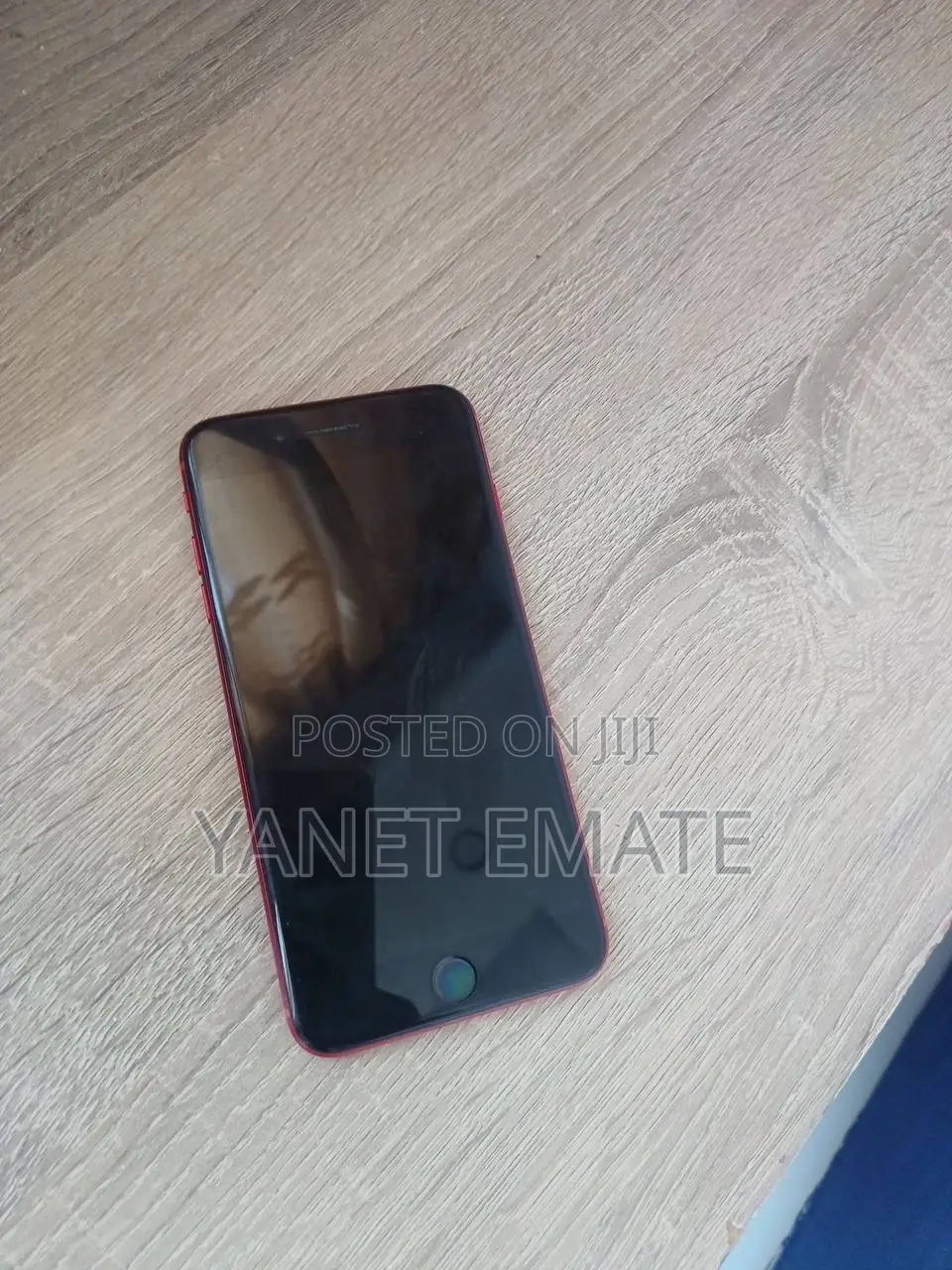 Apple iPhone 8 Plus 64 GB Red