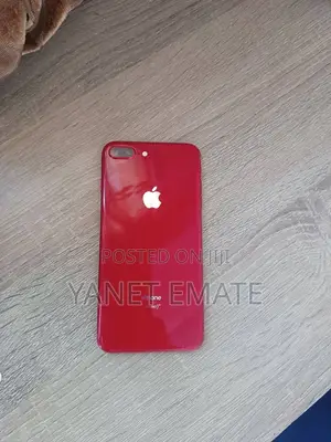 Apple iPhone 8 Plus 64 GB Red