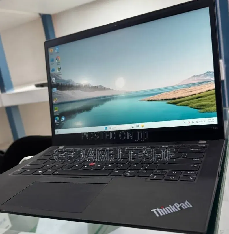 New Laptop Lenovo 16GB Intel Core i5 SSD 512GB