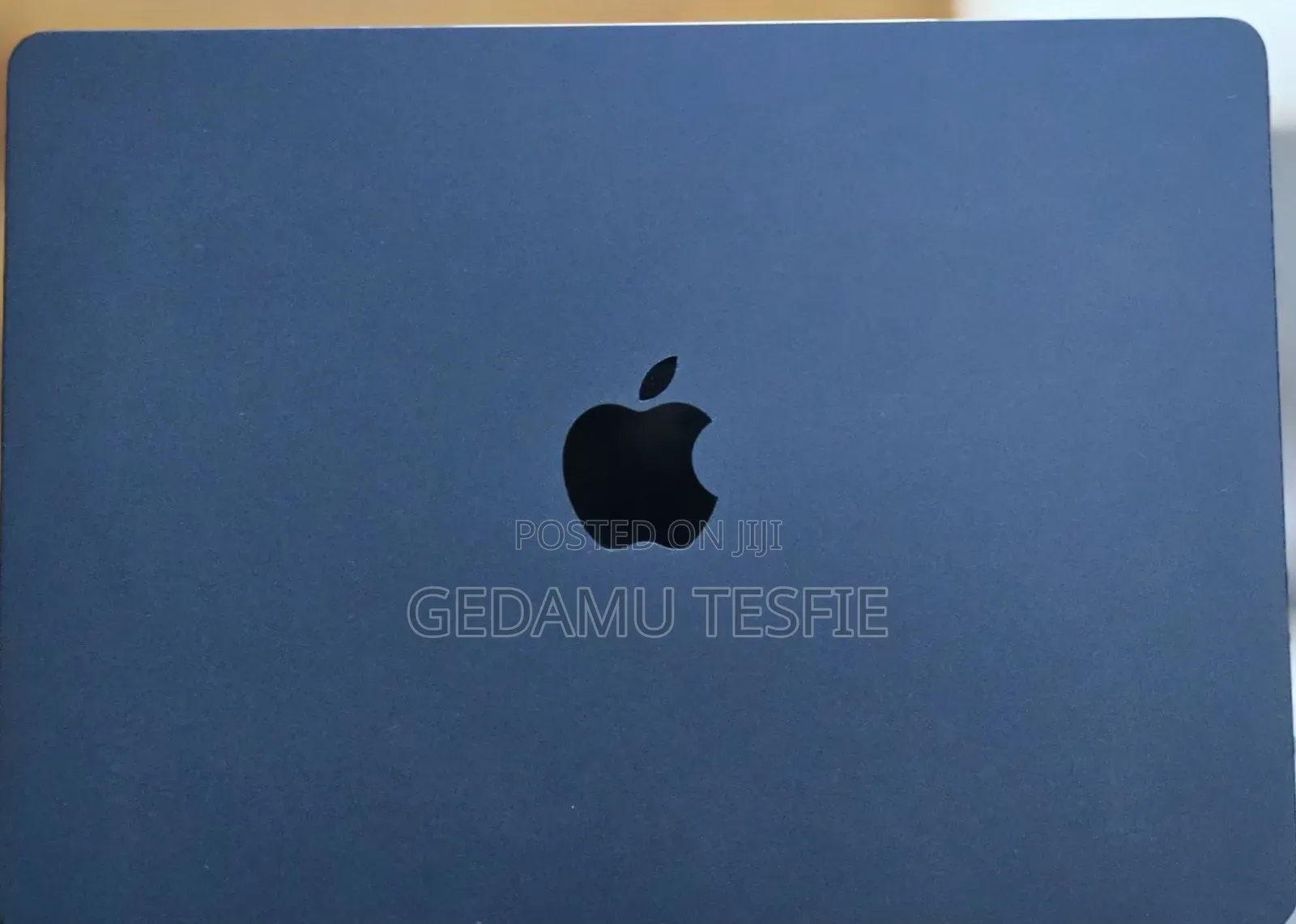 New Laptop Apple MacBook Air 2025 M4 15-inch 16GB SSD 256GB