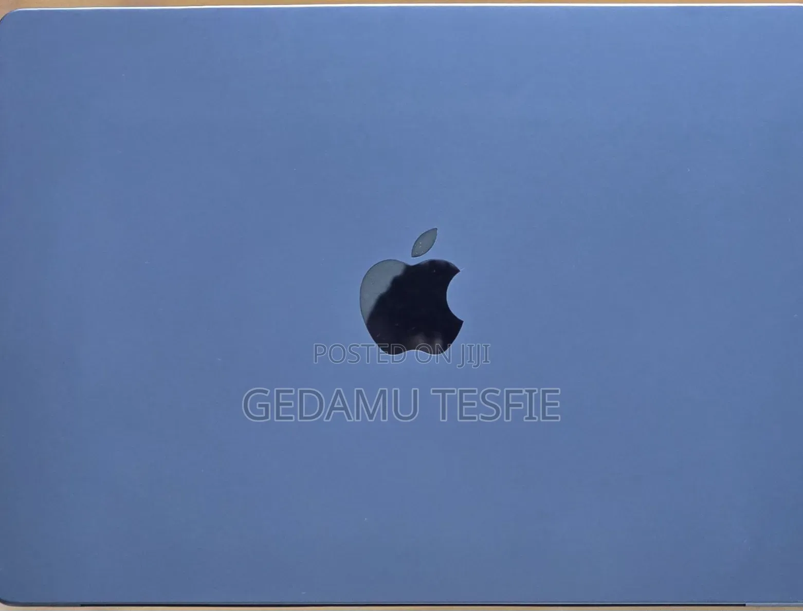 New Laptop Apple MacBook Air 2025 M4 15-inch 16GB SSD 256GB