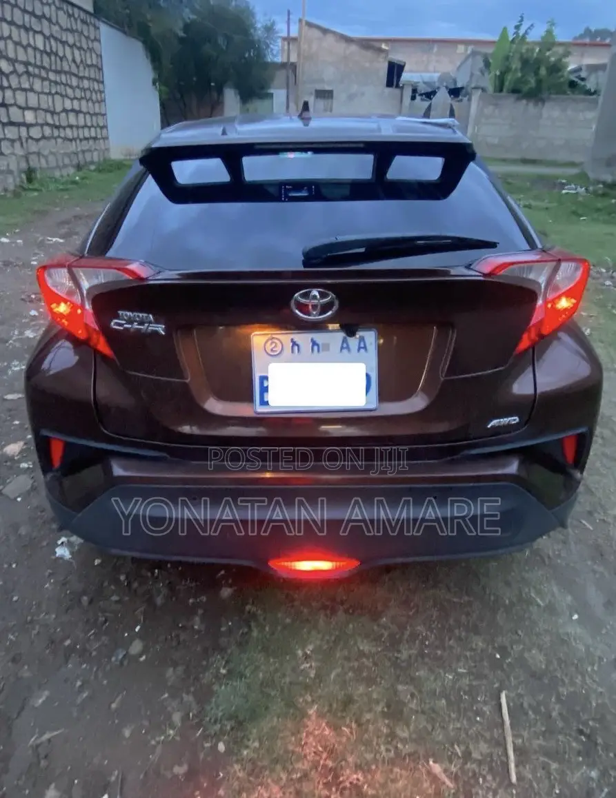 Toyota C-HR 2017 Brown