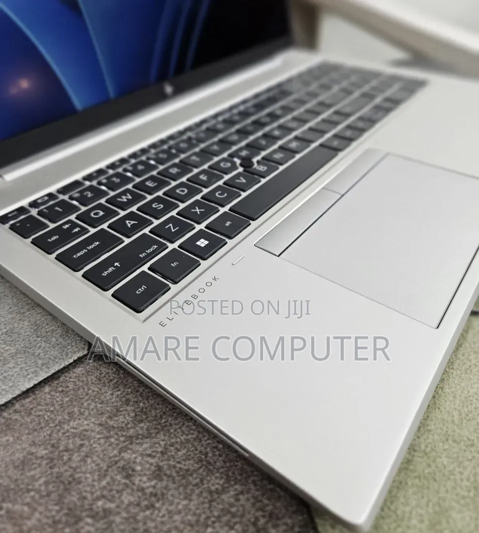 New Laptop HP EliteBook 850 G8 16GB Intel Core i7 SSD 512GB