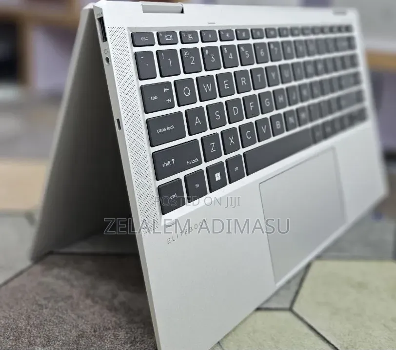New Laptop HP EliteBook 840 G8 16GB Intel Core i7 SSD 512GB
