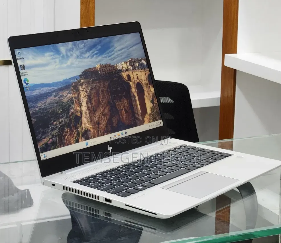 New Laptop HP EliteBook 840 G5 16GB Intel Core i7 SSD 512GB