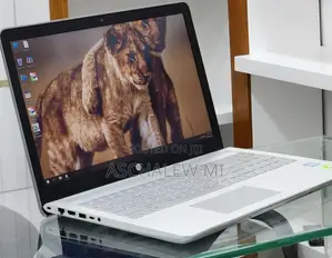 New Laptop HP Pavilion 15 8GB Intel Core i7 SSD 512GB