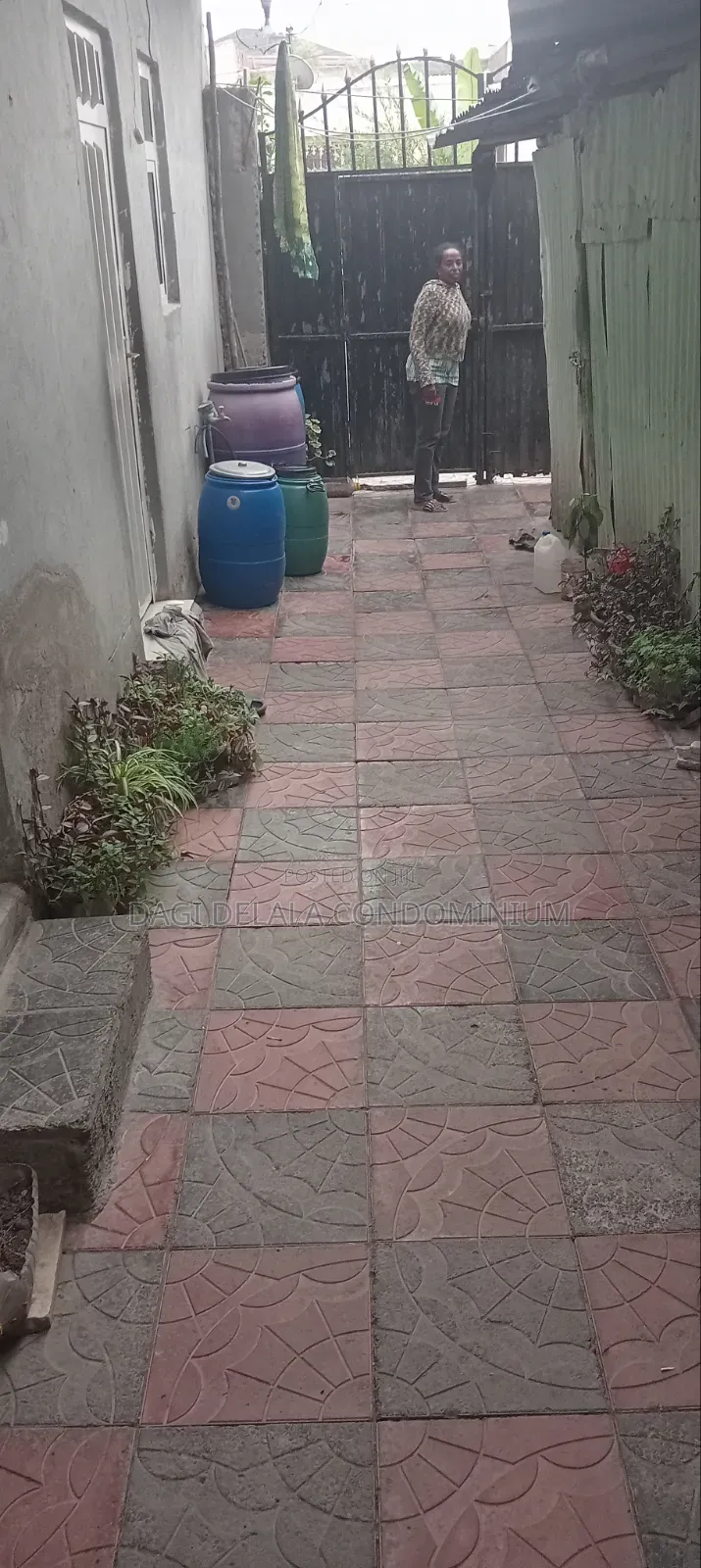 3bdrm House in የሚሸጥ የይዞታ 105 ካሬ, Bole for sale