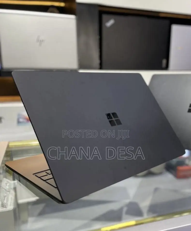 New Laptop Microsoft Surface 16GB Intel Core i7 SSD 512GB