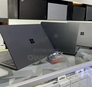 New Laptop Microsoft Surface 16GB Intel Core i7 SSD 512GB