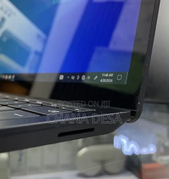 New Laptop Microsoft Surface 16GB Intel Core i7 SSD 512GB