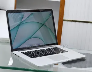 New Laptop Apple MacBook Pro 2015 16GB Intel Core i7 SSD 512GB