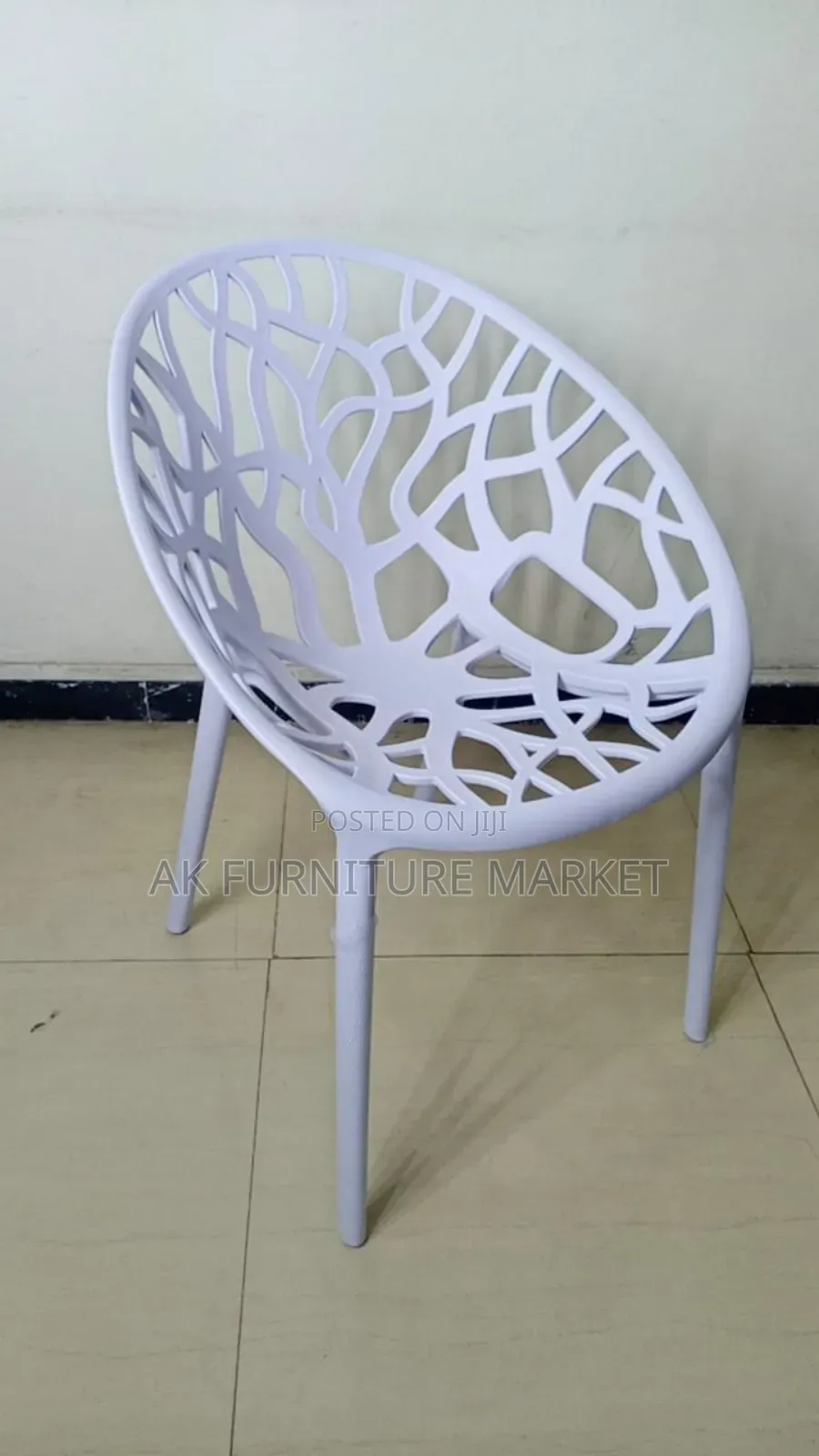 High Quality Plastic Cafe Chair