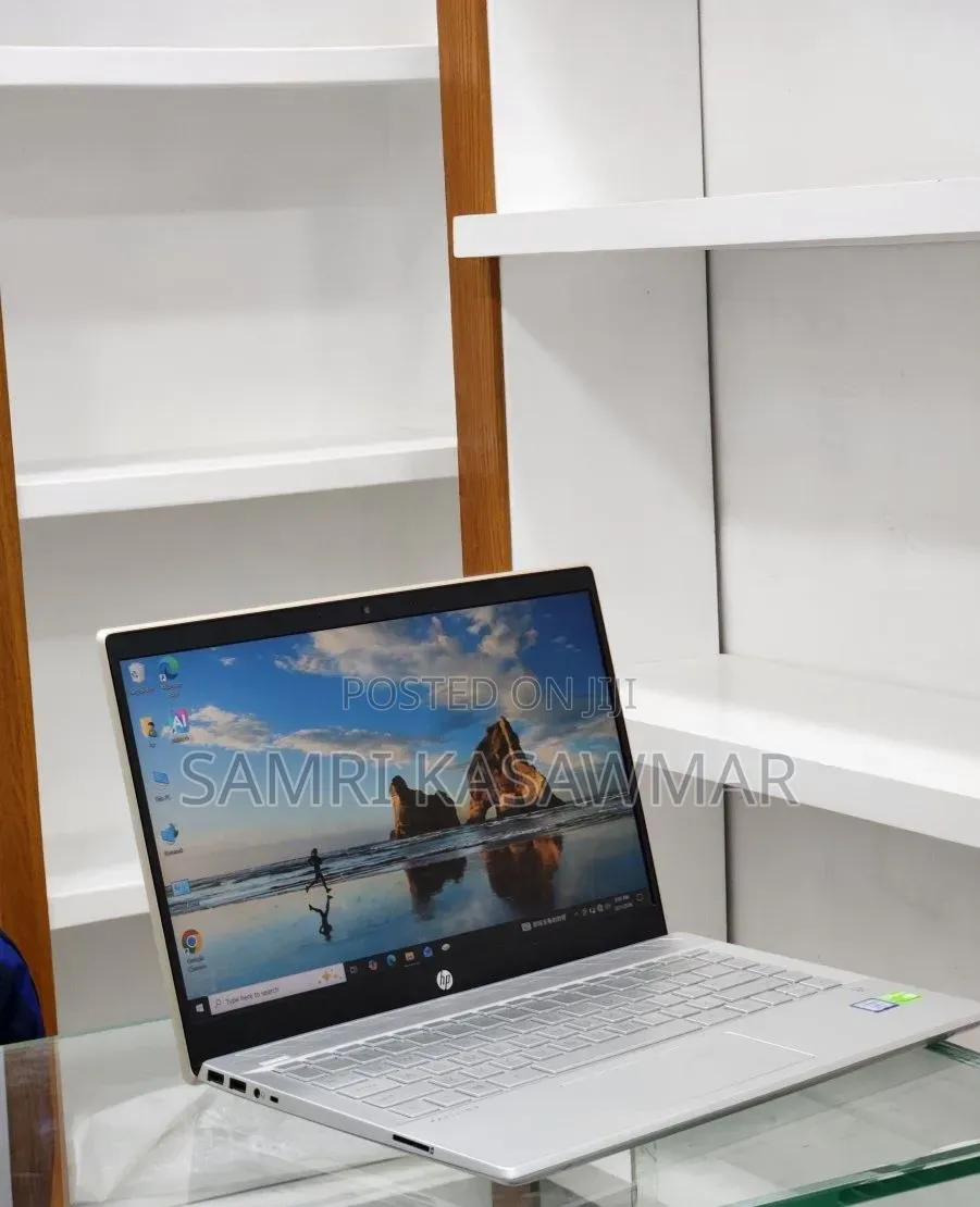 New Laptop HP Pavilion 15 8GB Intel Core i5 SSD 512GB