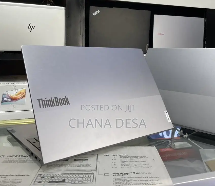 New Laptop Lenovo 16GB Intel Core Ultra 5 SSD 512GB