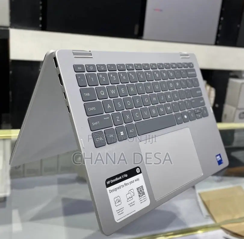 New Laptop HP OmniBook 5 14" 16GB Intel Core 7 SSD 512GB
