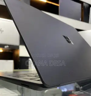 New Laptop Microsoft Surface 16GB Intel Core i7 SSD 512GB