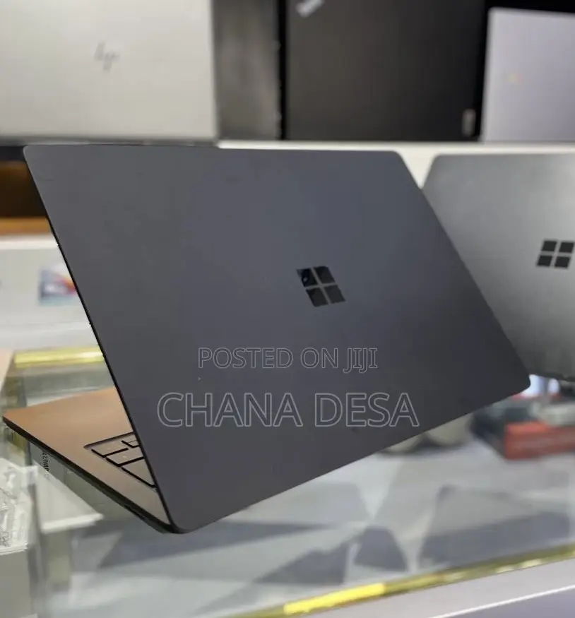 New Laptop Microsoft Surface 16GB Intel Core i7 SSD 512GB