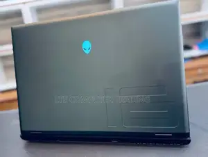 New Laptop Dell Allenware M15 R5 16GB Intel Core Ultra 9 SSD 1T