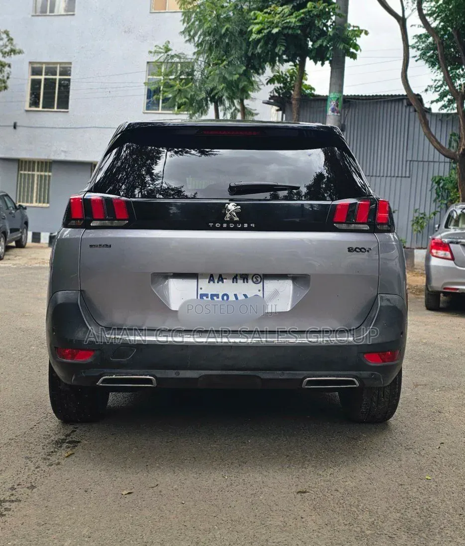 Peugeot 5008 2020 Gray
