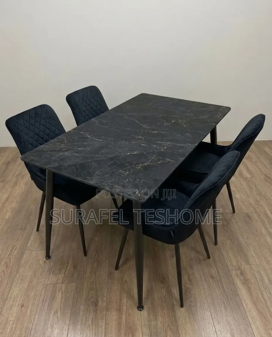 ብቸኛ ዳይኒንግ ቴብሎች | Dining Tables | ከ6-4 ወንበሮች ጋር