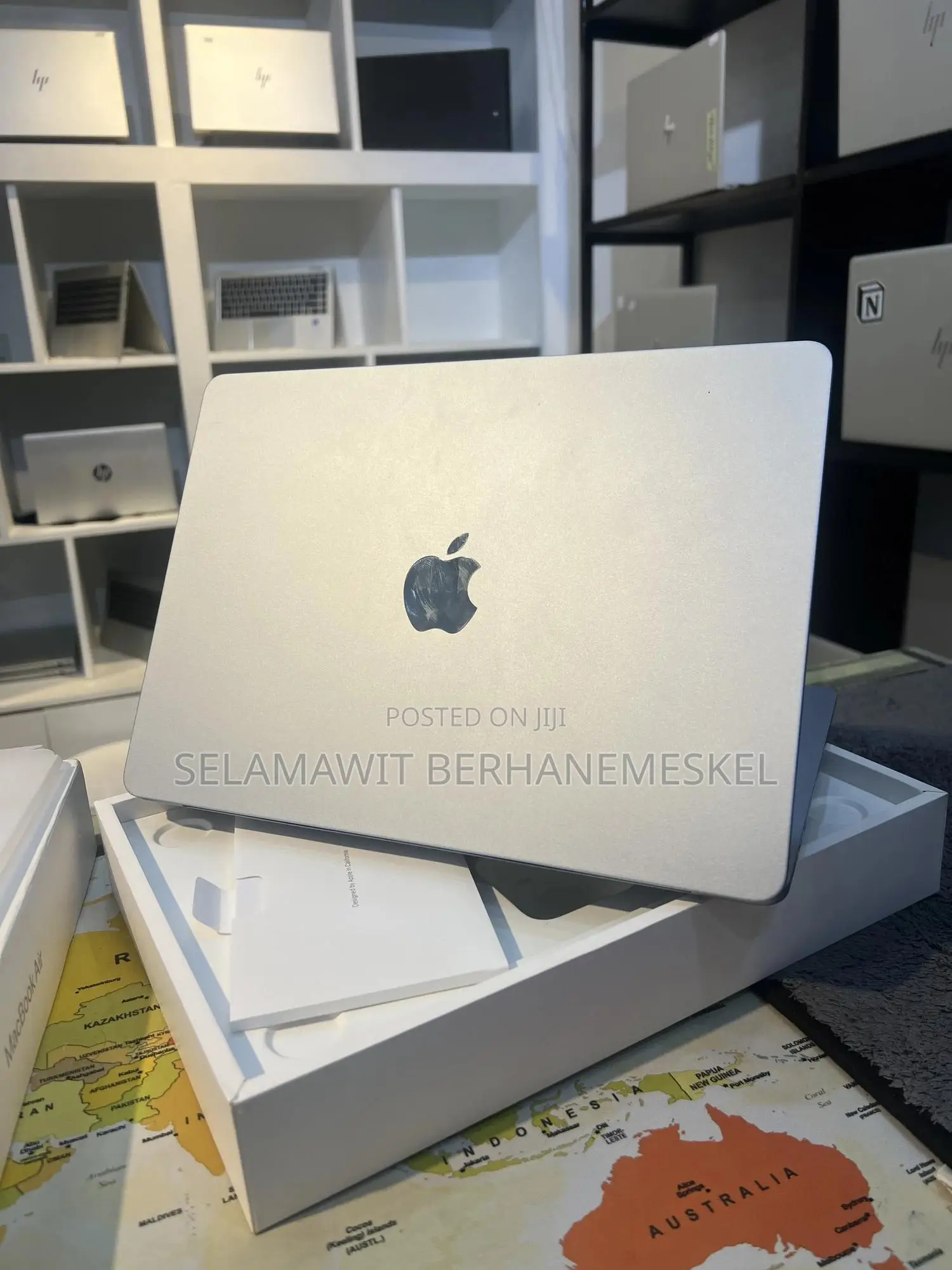 New Laptop Apple MacBook Air 2025 M4 13-inch 1GB Apple M4 SSD 1T