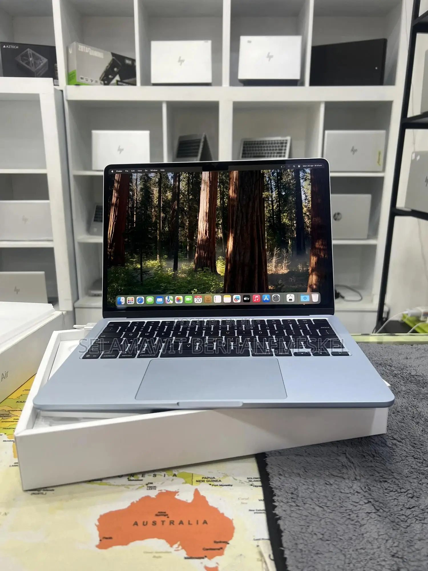 New Laptop Apple MacBook Air 2025 M4 13-inch 1GB Apple M4 SSD 1T