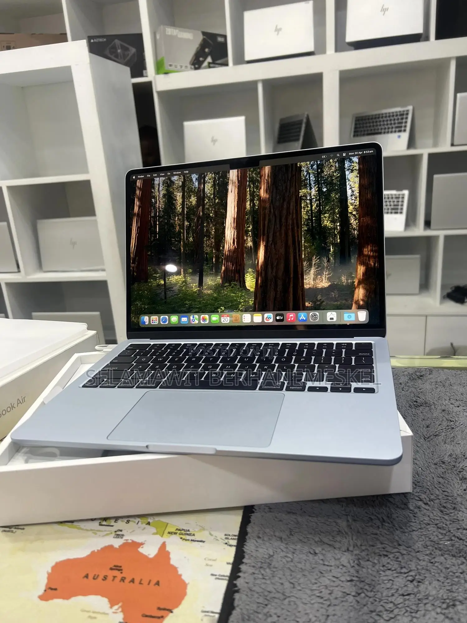 New Laptop Apple MacBook Air 2025 M4 13-inch 1GB Apple M4 SSD 1T