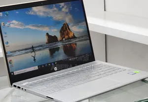 New Laptop HP Pavilion 14 8GB Intel Core i5 SSD 512GB