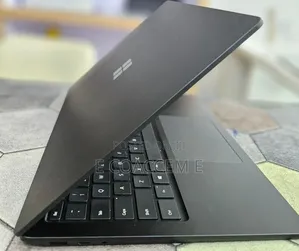 New Laptop Microsoft Surface 16GB Intel Core i7 SSD 512GB