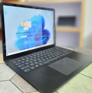 New Laptop Microsoft Surface 16GB Intel Core i7 SSD 512GB