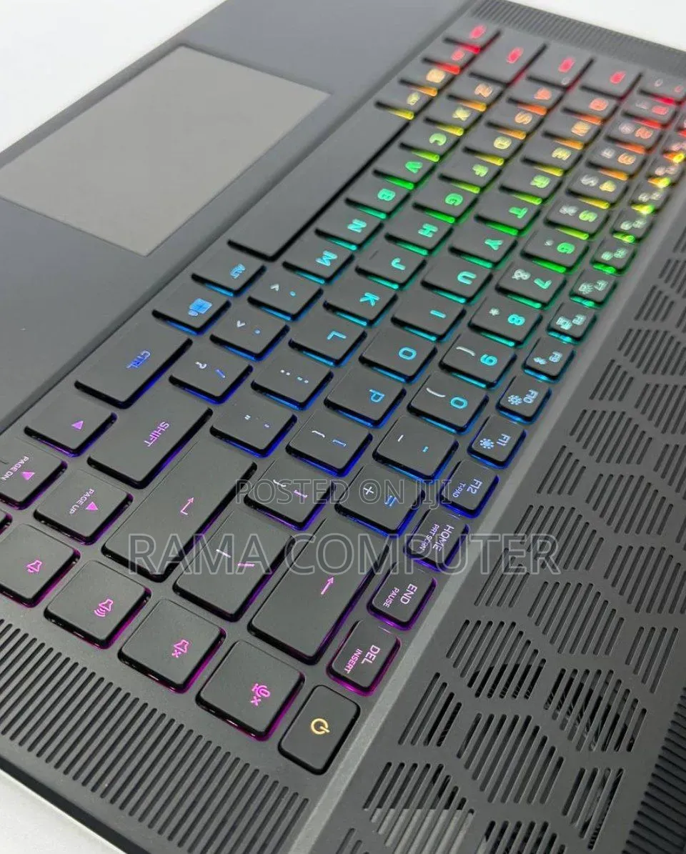 New Laptop Alienware X16 r1 32GB Intel Core i9 SSD 1T