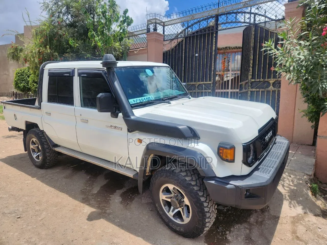Toyota Land Cruiser 2018 White