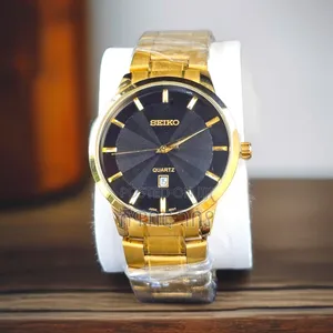 Seiko Gold Quartz Men's Watch - Premium Black Textured Dial