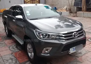 Toyota Hilux 2018 Gray