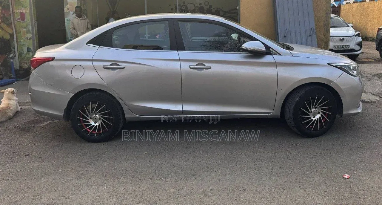 Changan Alsvin 2022 Silver