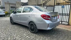 Mitsubishi Attrage 2020 Silver