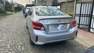 Mitsubishi Attrage 2020 Silver