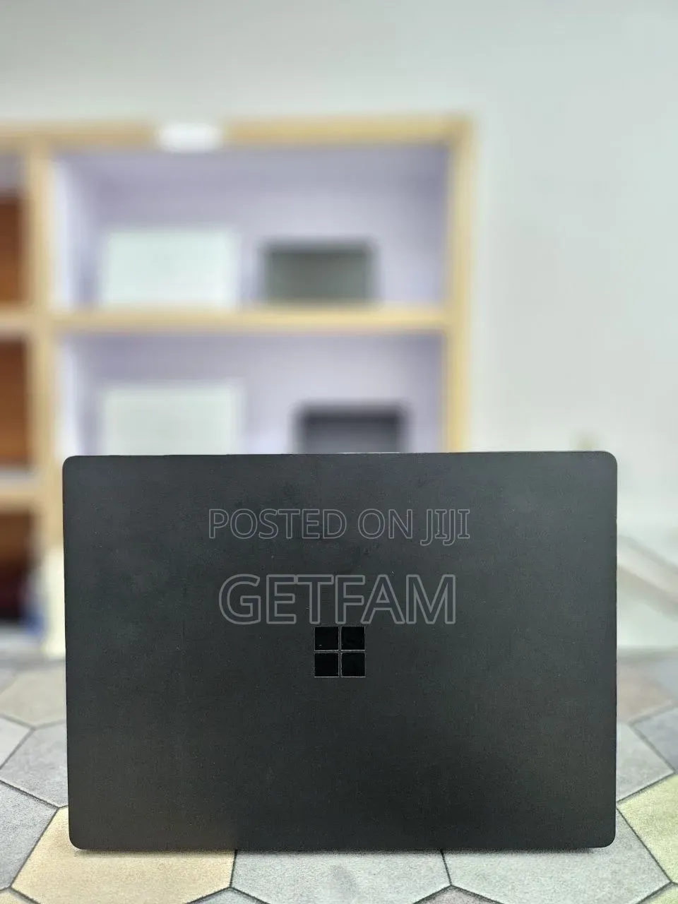 New Laptop Microsoft Surface 16GB Intel Core i7 SSD 512GB