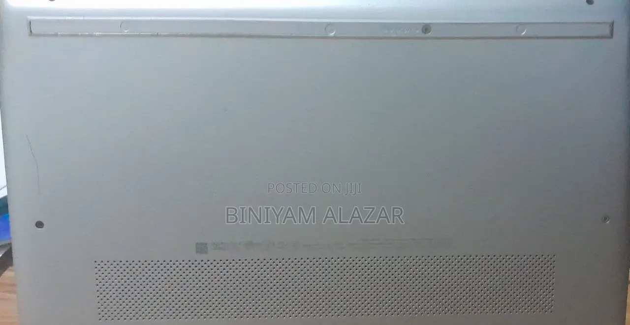 Laptop HP 14-dq1088wm 8GB AMD Ryzen 3 SSD 512GB