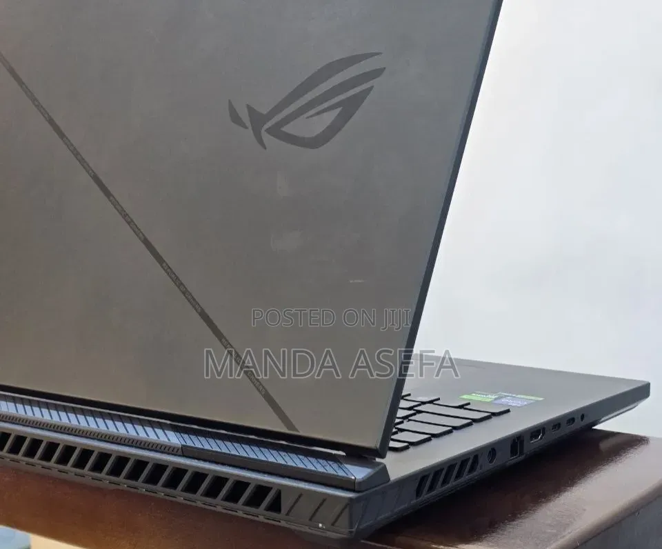 New Laptop Asus ROG Strix G17 32GB Intel Core i9 SSD 2T