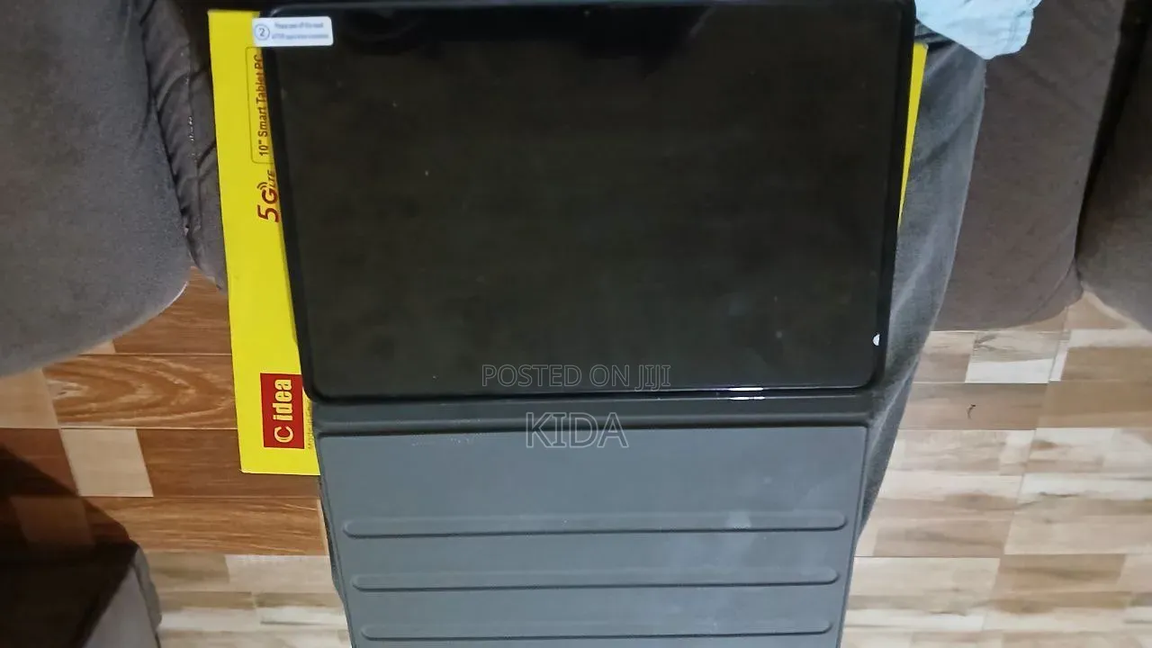 New Laptop 4GB Intel Core Ultra 5 SSHD (Hybrid) 60GB
