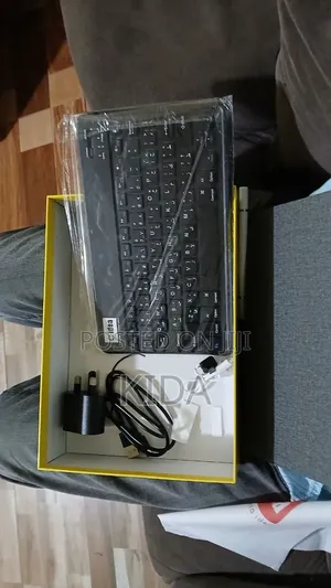 New Laptop 4GB Intel Core Ultra 5 SSHD (Hybrid) 60GB