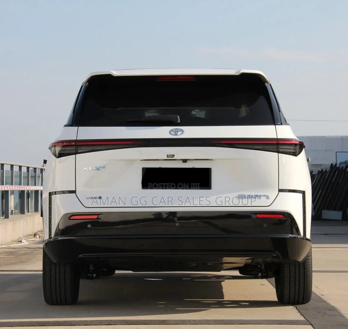 Toyota bZ4X 2023 White