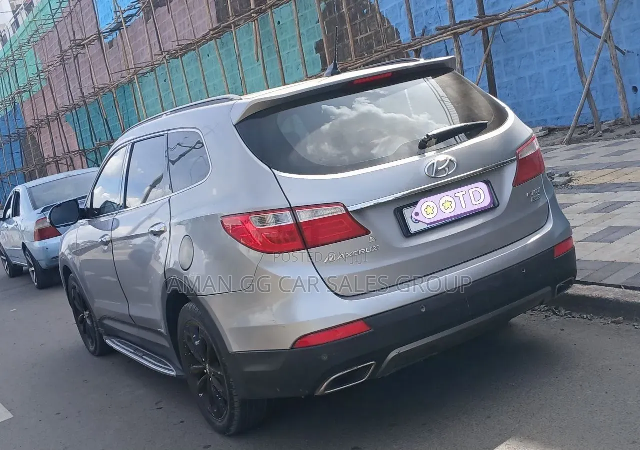 Hyundai Mistra 2015 Silver