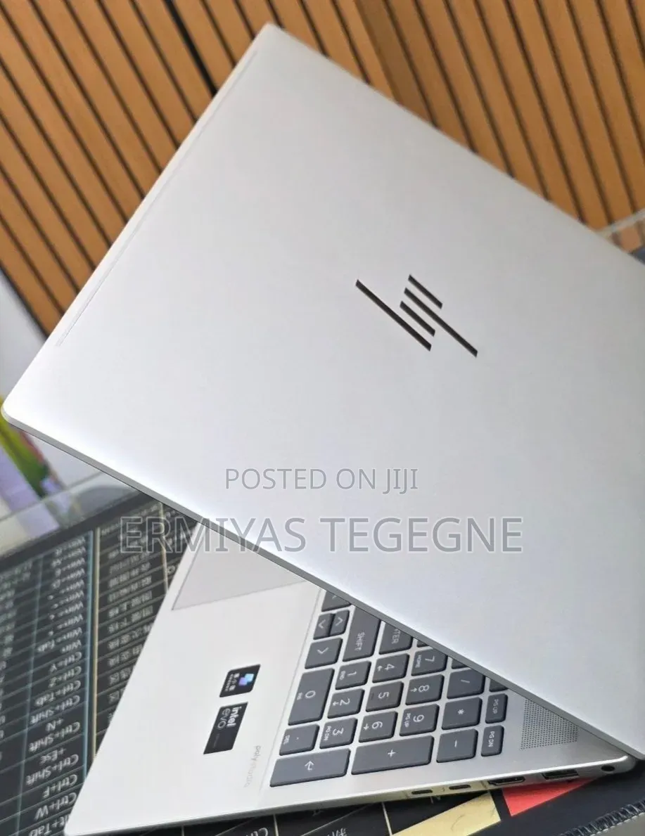 New Laptop HP Pavilion 15 16GB Intel Core Ultra 7 SSD 512GB