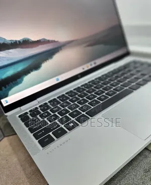 New Laptop HP EliteBook 1040 G8 16GB Intel Core i7 SSD 512GB