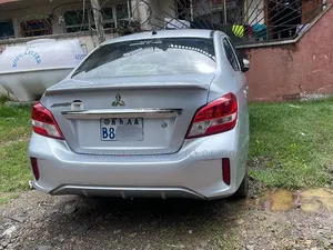 Mitsubishi Attrage 2021 Silver