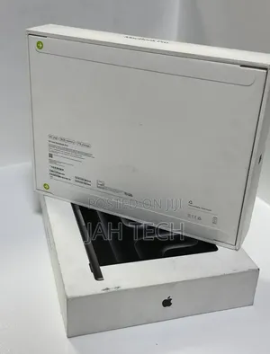 New Laptop Apple MacBook Pro 2025 M5 14-inch 16GB Apple M5 SSD 1T