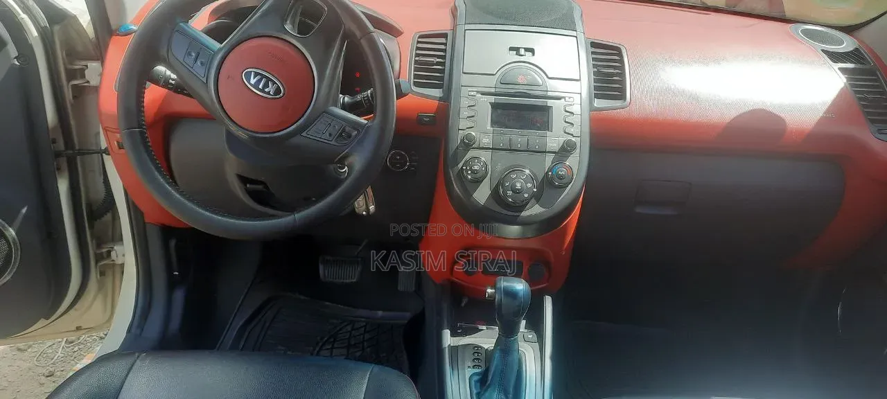 Kia Bongo 2010 Blue