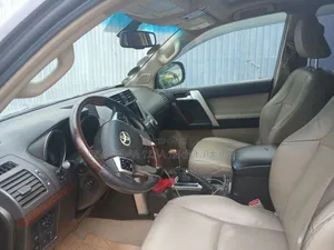 Toyota Land Cruiser Prado 2011 Gray